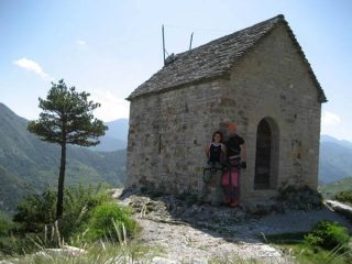 Ale e Irina alla cappella di St. Sauveur
