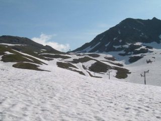 il vallone che porta al colle, sulla destra la cresta