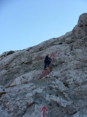 la scala rossa partenza della ferrata