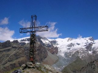 La cima del Palon con sullo sfondo i Breithorn e il vallone del Mezzalama