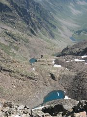 dalla vetta verso i laghi dell'Ischiator