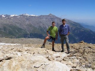 Simone ed io sulla cima di Bard, con alle spalle il Rocciamelone