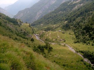Vista dall'alto delle borgate Cappelle, Potes e Borgovecchio