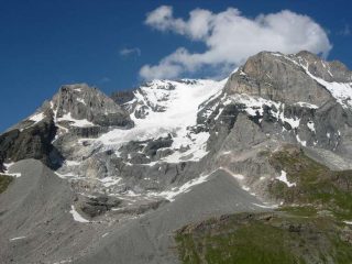 Il versante di salita visto dal Rifugio