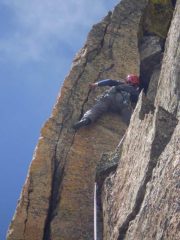 ultimo tiro, diedro fessurato atletico 6a+ ?