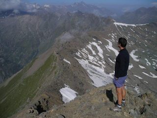 uno sguardo dalla vetta al colle della bamla