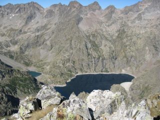dalla vetta verso i laghi