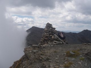 l'ometto di pietre in vetta