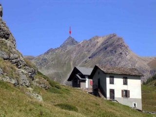 la slanciata vetta del Terrarossa