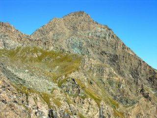 la Punta Tersiva m. 3512 osservata dal Col Fenis (9-9-2007)