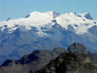 panorami osservati dalla cima : la catena del Breithorn, dal Breithorn Occidentale m. 4165 alla Roccia Nera m. 4075 (da sinistra a destra) (9-9-2007)