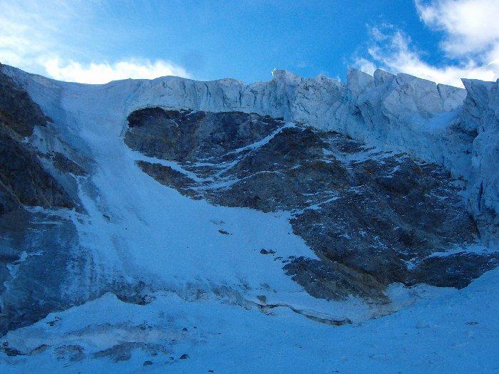 l'evidente canale di salita