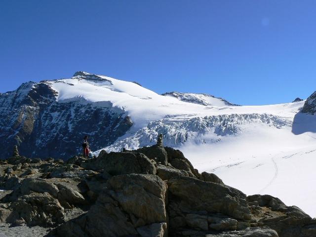 il Sustenhorn (a sinistra) visto dal rifugio