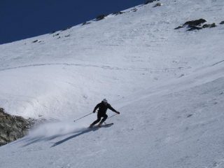 Albertone, in versione freerider, lancia i Lerouge a velocità adeguata