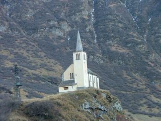 la chiesetta di riale