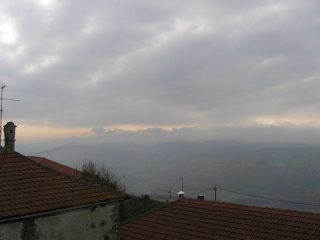 Qualche raggio di sole verso la Valle Belbo