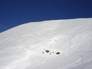 Primo tratto di discesa su ottimo firn