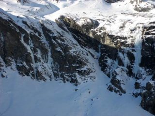 Il circo terminale del piano con il cascatone del Pian dei Morti