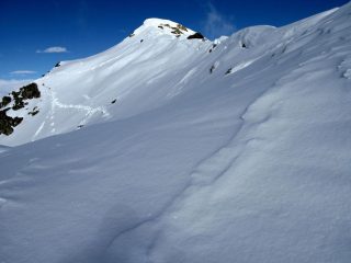 la vetta della Costabella del Piz vista dall'anticima (30-12-2007)