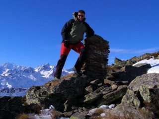 Sulla cima con l'ometto