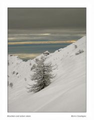 Salendo sguardo verso la pianura