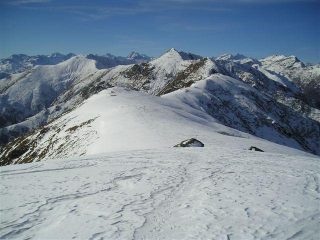 dalla vetta in direzione dell'Angiolino e C. dell'Uia 