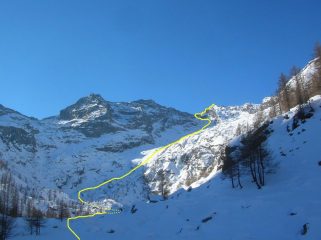 Dall' Alpe la Moja il percorso per la cima del Mont Debat.