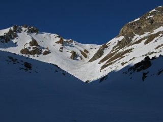 La discesa dal Passo Cervet