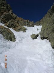 ramo di sx molto stretto