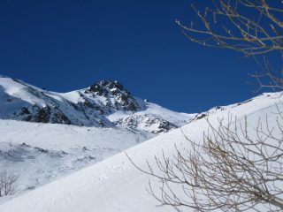 finalmente, a metà gita, appare il pizzo