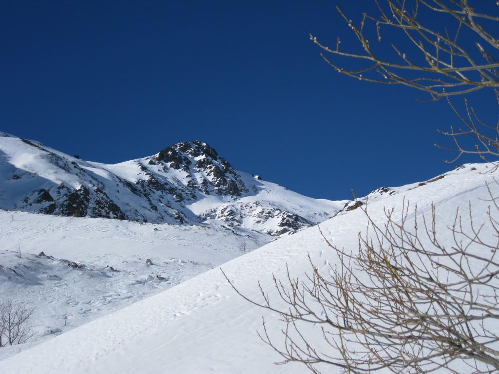 finalmente, a metà gita, appare il pizzo