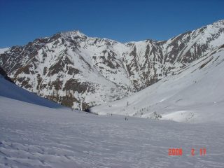 Salendo nel Vallone di Almiane; la siscesa sui pendii di destra