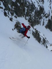 dario ricama sul bandà a monte della strettoia