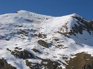 ...vista completa del pendio sotto la Gua...