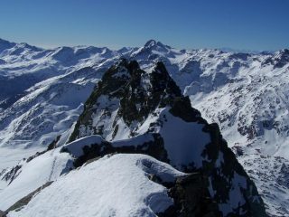 Vetta con Pizzo Ferrè sullo sfondo