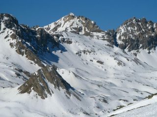 il Monte Oserot, osservato dal Colle d'Ancoccia (2-3-2008)