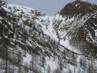 versante di discesa del passo di bravaria