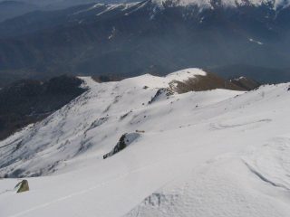Bei pendii di discesa dal colletto