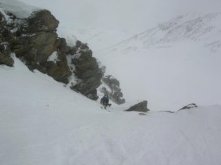 In discesa appena sopra la fascia rocciosa
