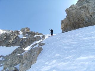 Enrico inizia la discesa