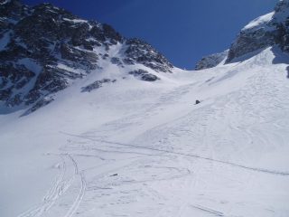 il primo canale sotto il passo