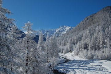 il paradiso a rhuilles alle 9