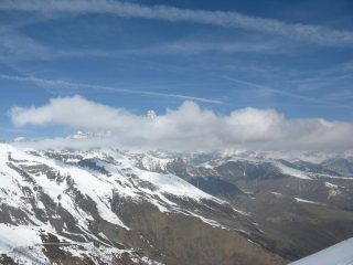 Monviso prima del brutto tempo e neve in val di Oncino