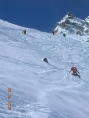 partenza molti passaggi, ghiaccio e pietre