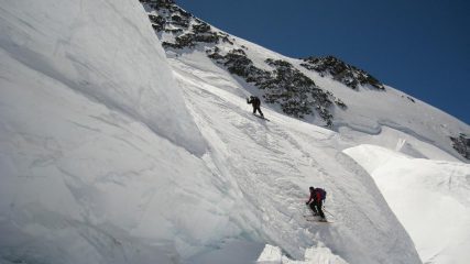 tratto ripido e ghiacciato scendendo dalla nordend