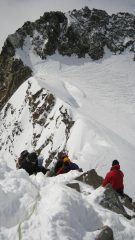dalla vetta sguardo verso la doufur e la cresta di confine