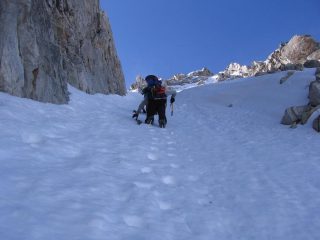 salendo nella strettoia