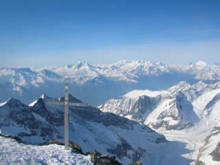 Le montagne del  Vallese dalla cima