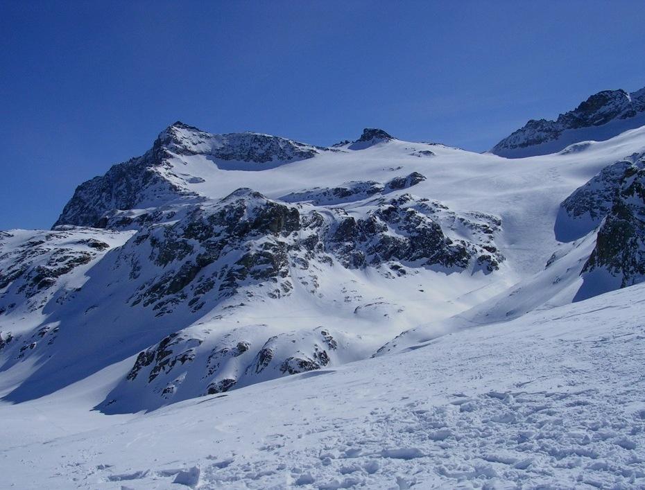 Il pizzo Canciano visto dal passo di Campagneda