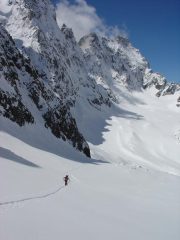 Le Ailefroide in fondo
